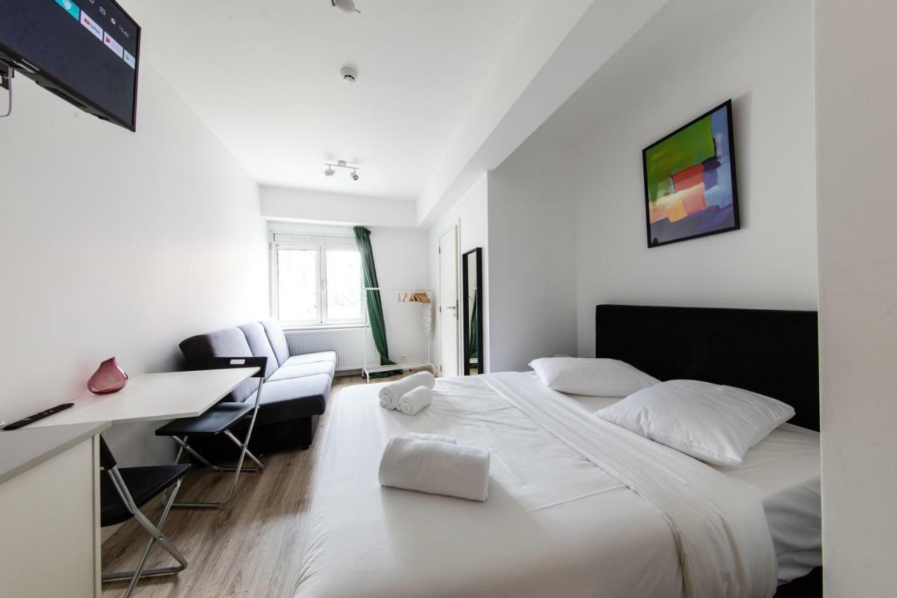 Flat In The Heart Of Antwerp Centrum Стая снимка