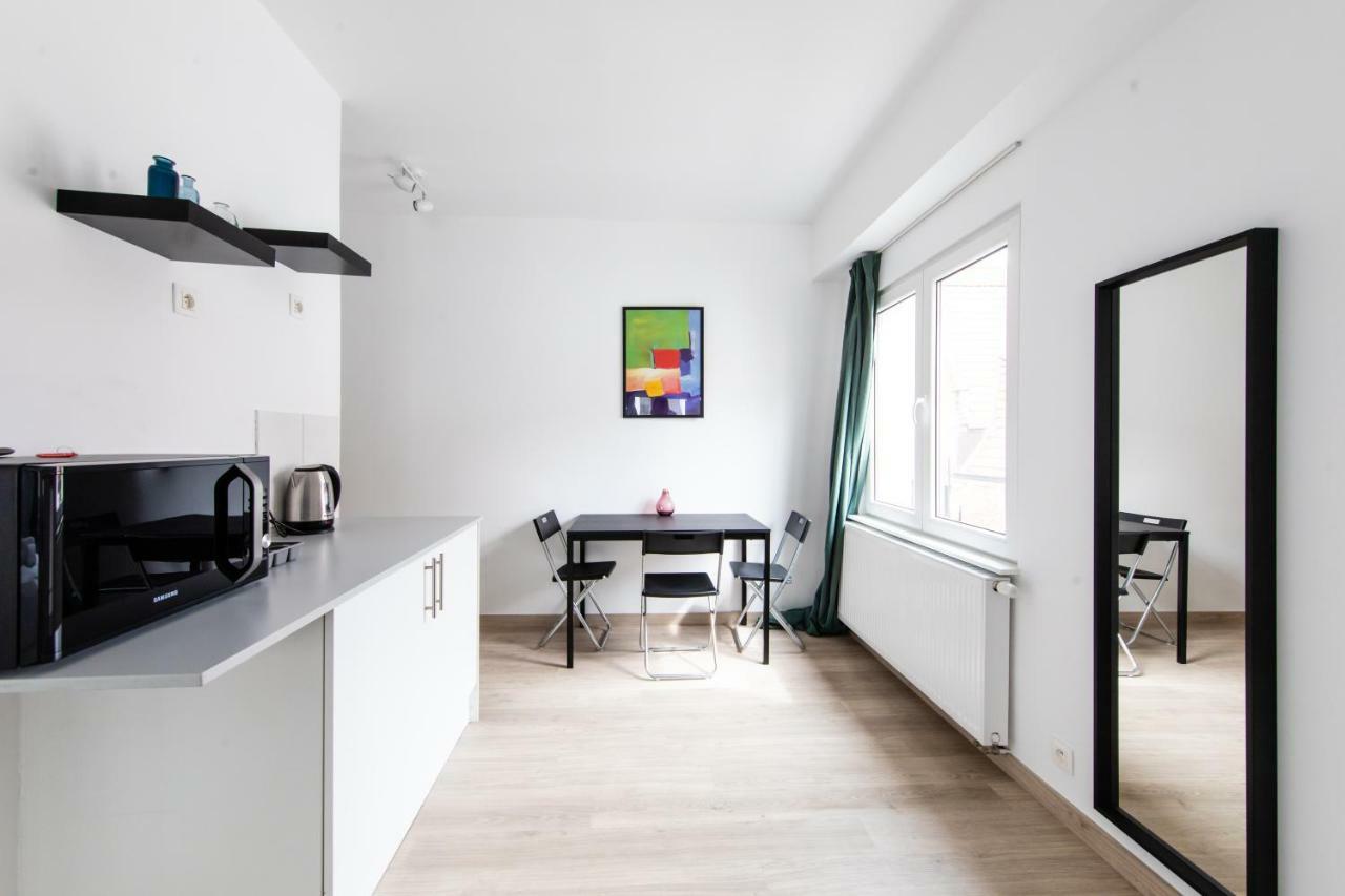 Flat In The Heart Of Antwerp Centrum Стая снимка