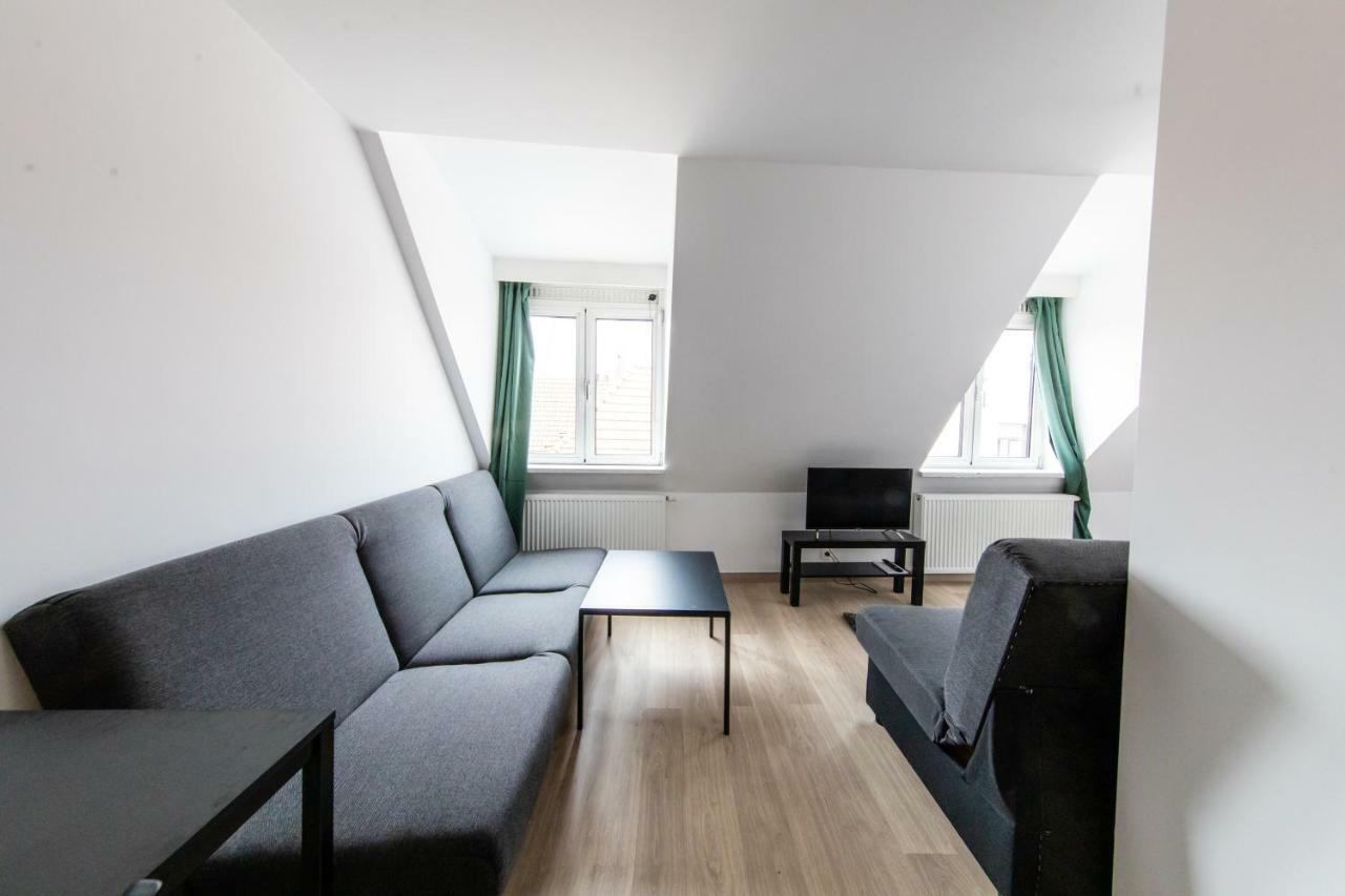 Flat In The Heart Of Antwerp Centrum Екстериор снимка